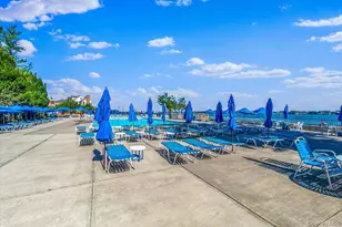 162-01 Powells Cove Blvd, Whitestone, NY 11357 - Photo 22