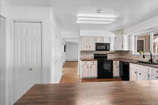 237 Sprout Brook Rd, Cortlandt Manor, NY 10567 - Photo 6