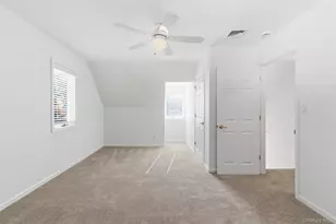 93 Birchwood Dr, Huntington Station, NY 11746 - Photo 20