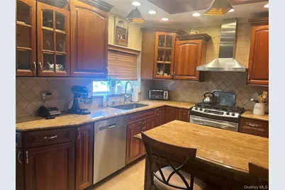 3224 Lafayette Avenue, Bronx, NY 10465 - Photo 10