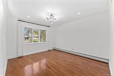 197 Blacksmith Road S, Levittown, NY 11756 - Photo 12