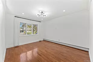 197 Blacksmith Rd S, Levittown, NY 11756 - Photo 12