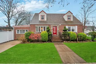 8303 261st Street, Floral Park, NY 11004 - Photo 1