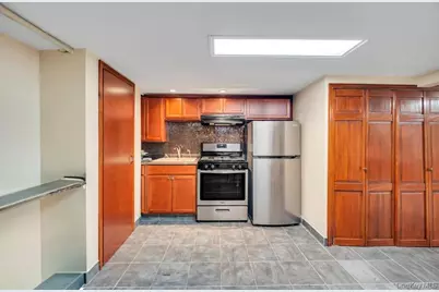 8303 261st Street, Floral Park, NY 11004 - Photo 28