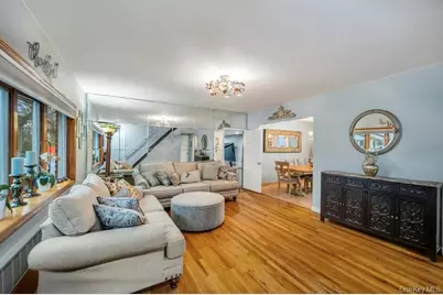 8303 261st Street, Floral Park, NY 11004 - Photo 4