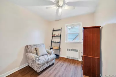 8303 261st Street, Floral Park, NY 11004 - Photo 20