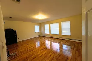 21 Cary Rd, Great Neck, NY 11021 - Photo 10