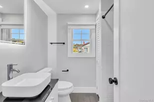 2 Roosevelt St, Bayville, NY 11709 - Photo 14