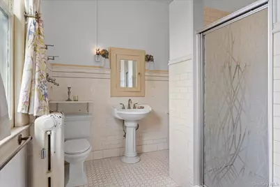 121 S Jamesport Avenue, South Jamesport, NY 11970 - Photo 28