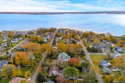 121 S Jamesport Avenue, South Jamesport, NY 11970 - Photo 46