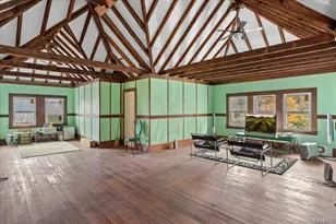 121 S Jamesport Ave, South Jamesport, NY 11970 - Photo 36