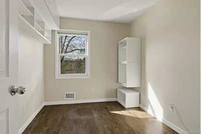 250-04 39th Road, Little Neck, NY 11363 - Photo 20