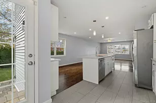 250-04 39th Rd, Little Neck, NY 11363 - Photo 12