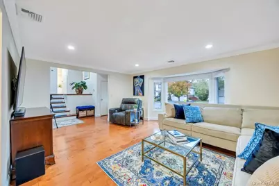 24 Glenwood Road, Plainview, NY 11803 - Photo 22