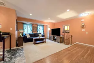 2 El Camino Ct, Coram, NY 11727 - Photo 4