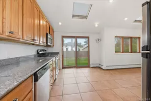 930 Jewel Dr, Woodmere, NY 11581 - Photo 10