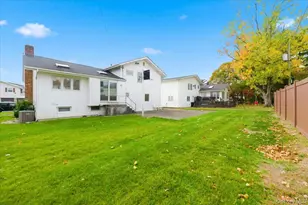 930 Jewel Dr, Woodmere, NY 11581 - Photo 28