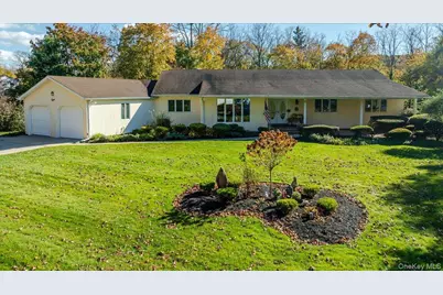 8 Penn Drive, Dix Hills, NY 11746 - Photo 2