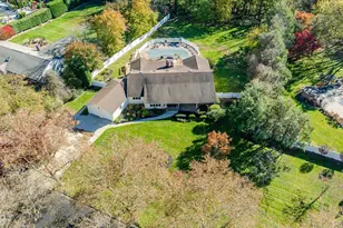 8 Penn Dr, Dix Hills, NY 11746 - Photo 44