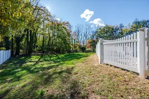 8 Penn Dr, Dix Hills, NY 11746 - Photo 42