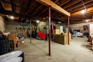 8 Penn Dr, Dix Hills, NY 11746 - Photo 34