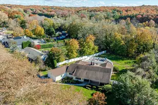 8 Penn Dr, Dix Hills, NY 11746 - Photo 46