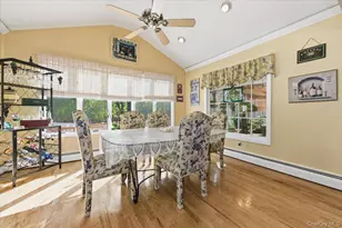 8 Penn Dr, Dix Hills, NY 11746 - Photo 14