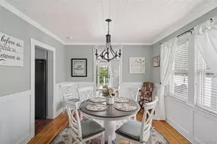 31 Roosevelt Ave, Sayville, NY 11782 - Photo 8