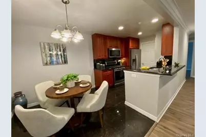 1507 Vista View Drive #1507, Farmingville, NY 11738 - Photo 2