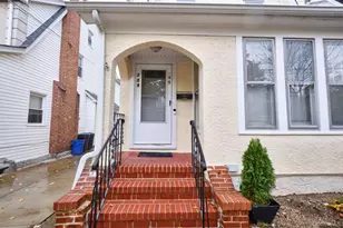 109-15 200th St, Saint Albans, NY 11412 - Photo 36