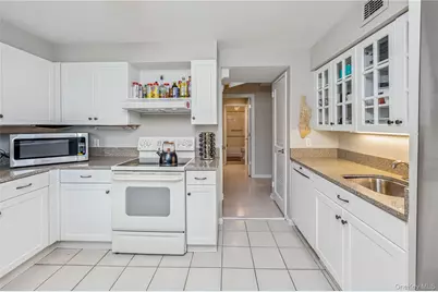 18 N Broadway #411, Tarrytown, NY 10591 - Photo 10