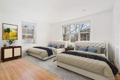 1 Meadow #3H-2, Woodmere, NY 11598 - Photo 4