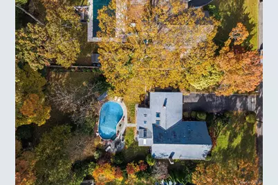 346 Ridgefield Road, Hauppauge, NY 11788 - Photo 38