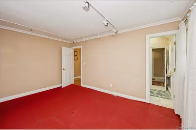 346 Ridgefield Road, Hauppauge, NY 11788 - Photo 12