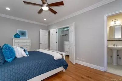 365 Stewart Avenue #B18, Garden City, NY 11530 - Photo 8