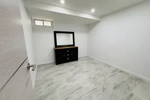 80-12 188th St, Jamaica, NY 11423 - Photo 26