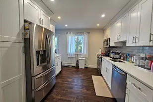 228 Hudson Ave, Lake Grove, NY 11755 - Photo 6