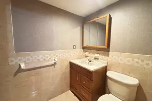 112 W Scudder Ave, Copiague, NY 11726 - Photo 10