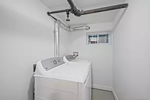 25 Oxford Dr, Freeport, NY 11520 - Photo 36