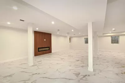 39 Forest Lane, Westbury, NY 11590 - Photo 34