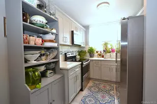 54 Townhouse Road N, Huntington Station, NY 11746 - Photo 6