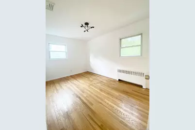 25 Margaret Drive, Plainview, NY 11803 - Photo 12