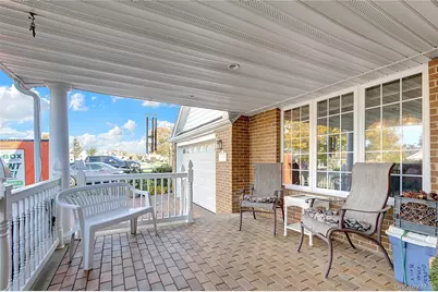 807 Cypress Drive, Franklin Square, NY 11010 - Photo 4