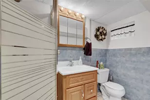 807 Cypress Dr, Franklin Square, NY 11010 - Photo 16