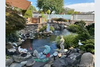 807 Cypress Drive, Franklin Square, NY 11010 - Photo 44