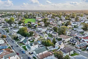 56 Seville St, Elmont, NY 11003 - Photo 28