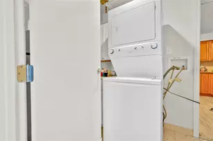 95-19 160th Ave, Howard Beach, NY 11414 - Photo 30