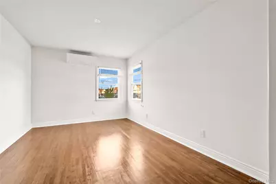 9519 160th Avenue, Howard Beach, NY 11414 - Photo 16