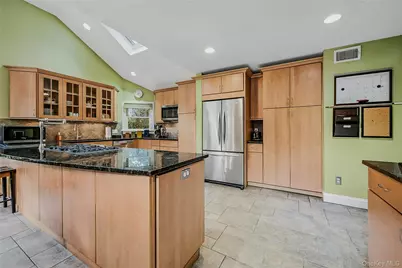 8 Margaret Avenue, Nesconset, NY 11767 - Photo 14