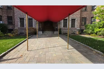 143 Garth Road #1J, Scarsdale, NY 10583 - Photo 2